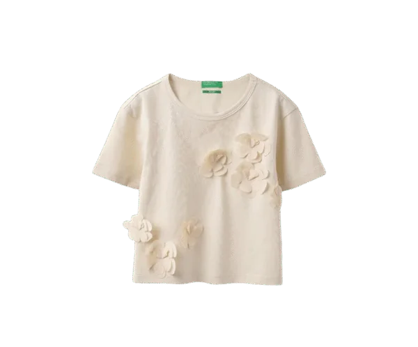 Boxy Fit Round Neck Applique T-Shirt Boxy Fit Round Neck Applique T-Shirt